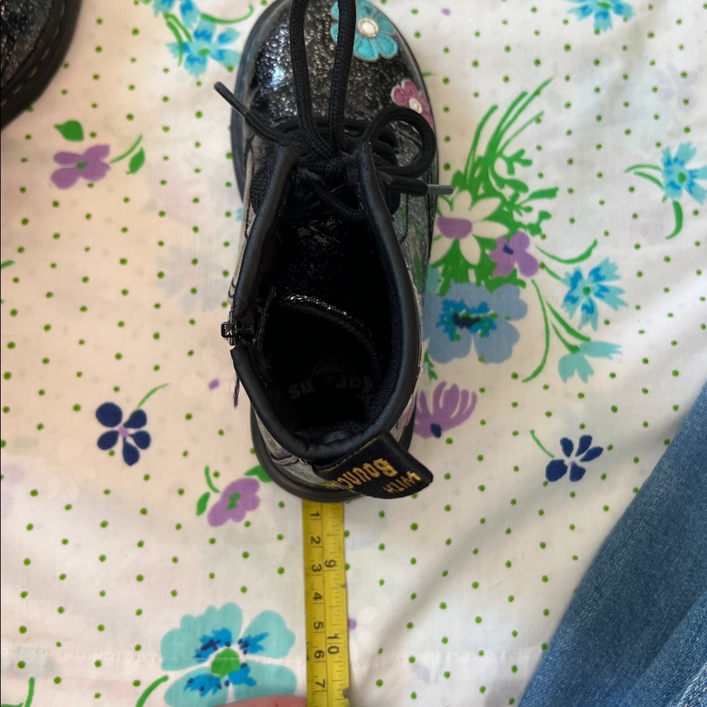 Dr Martens toddler sz 11 black sparkle with Appliqué flowers blue and purple EUC - Picture 9 of 10